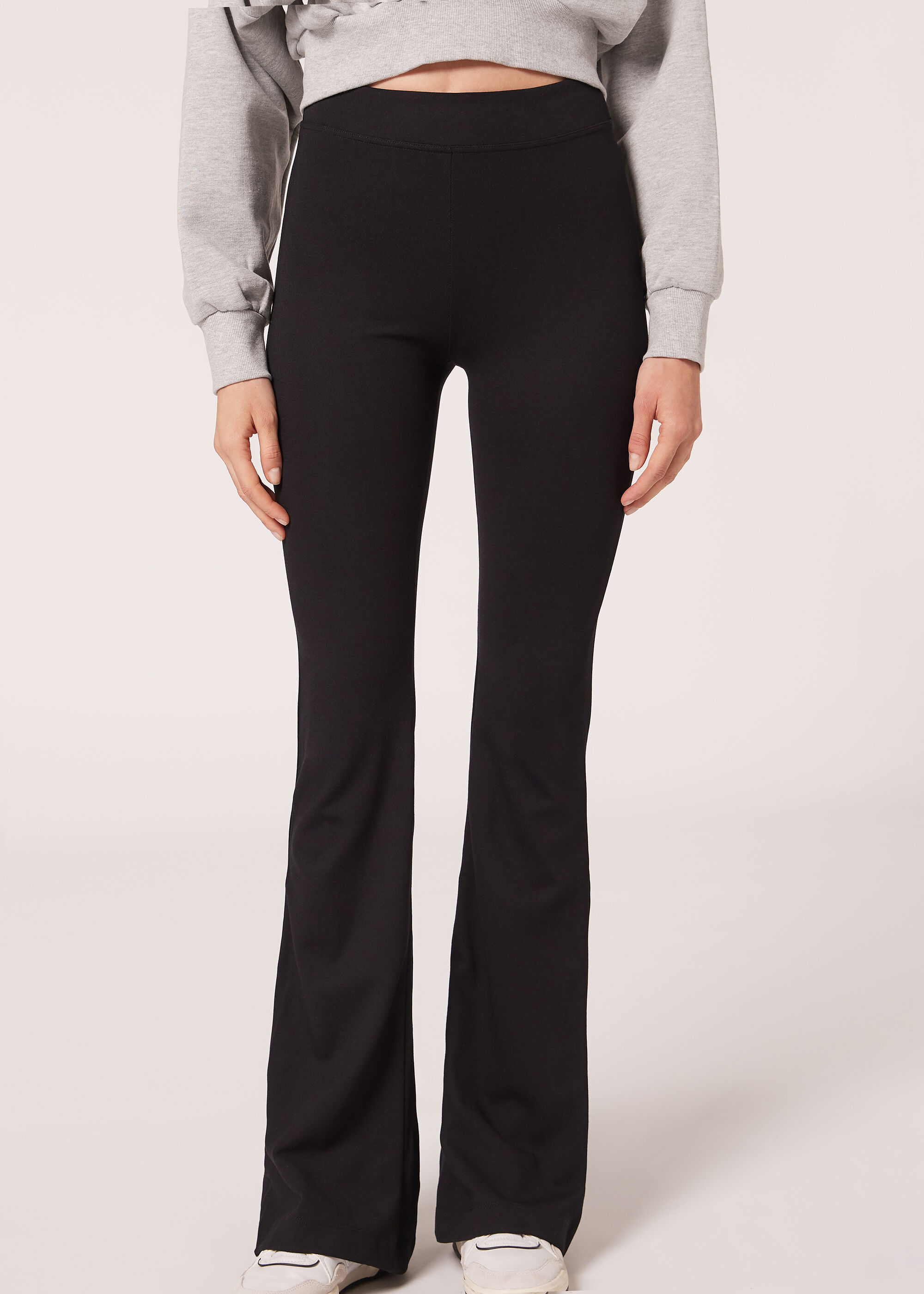 Pantaloni Flare